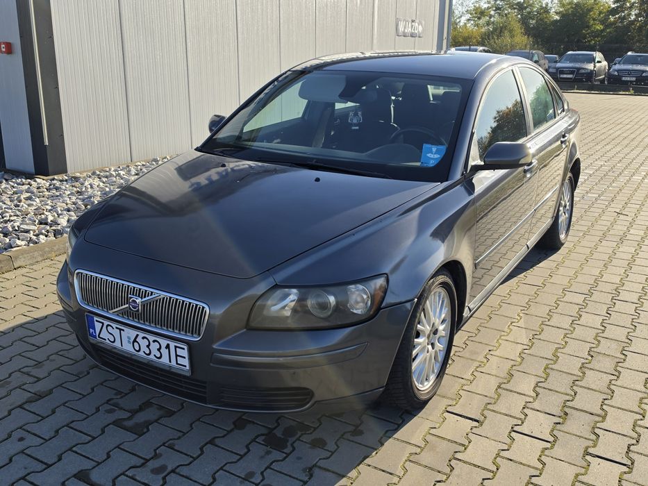 Volvo S40
