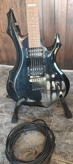 Vendo Guitarra LTD F-50 mais coluna amplificada