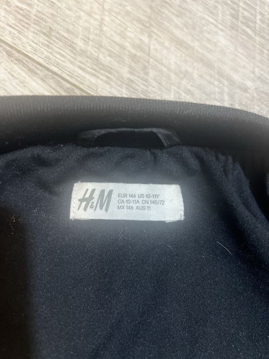 Кофта H&M з паєтками 146 р
