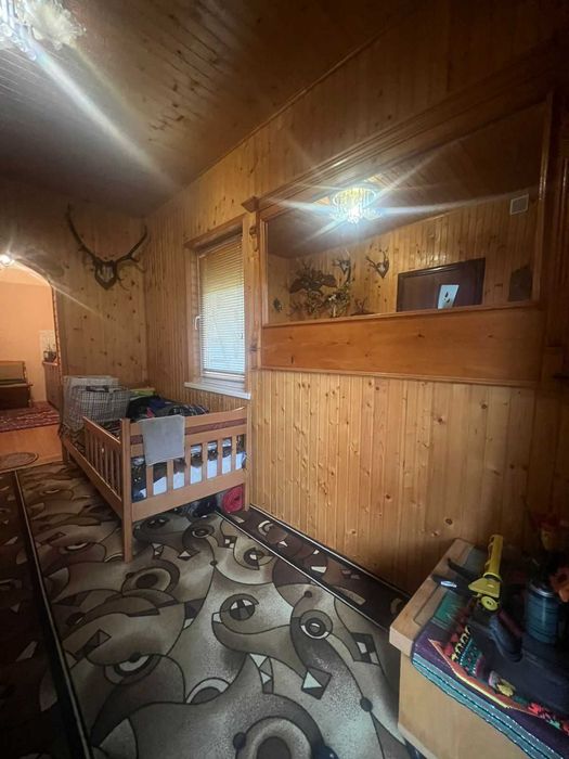 Продаж будинку в с. Крушельниця з великою ділянкою