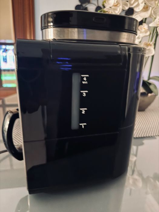 Cafeteira HOFFEN grão e pó em bom estado  funcionamento