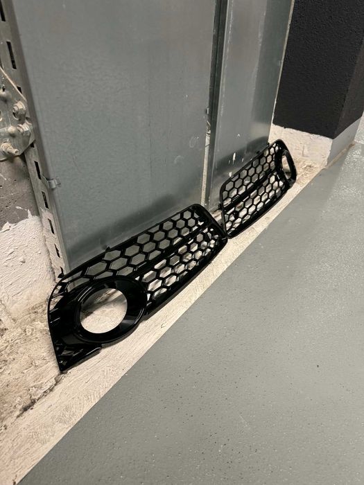 Kratki halogenów,grill plaster miodu Audi A5 8T przedlift