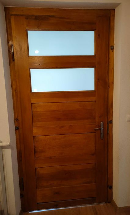 Stare drzwi drewniane