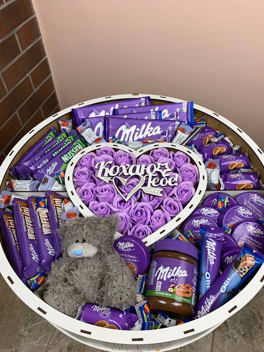 Солодкий подарунковий набір для жінки , ідеальний подарунок жінці