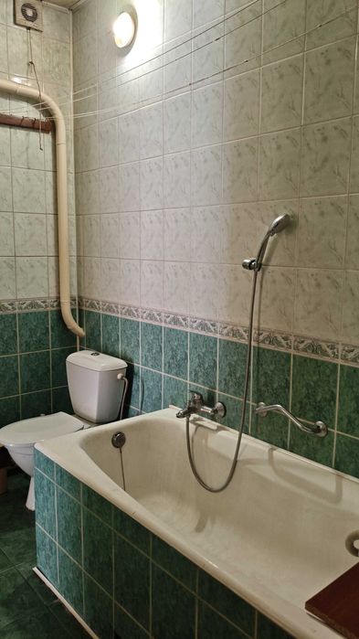 Продам будинок в селі Лютіж, Вишгородського р-ну. З власним виходом в ліс. Ділянка 15,5 сот. Без комісії