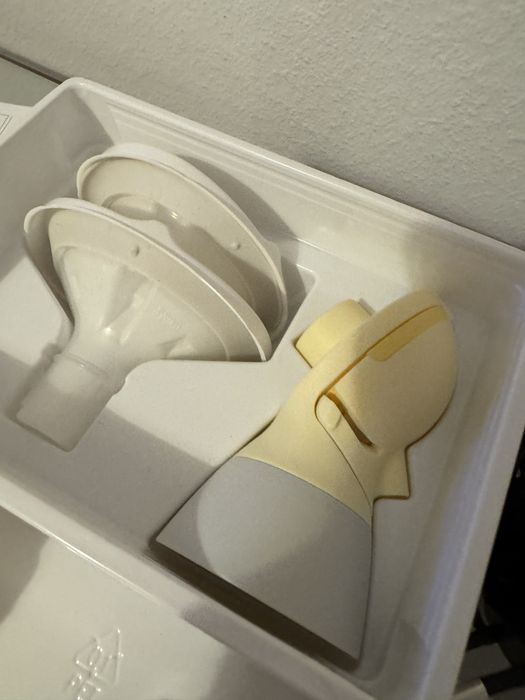 Електричний молоковідсмоктувач MEDELA Swing Flex молокоотсос помпа