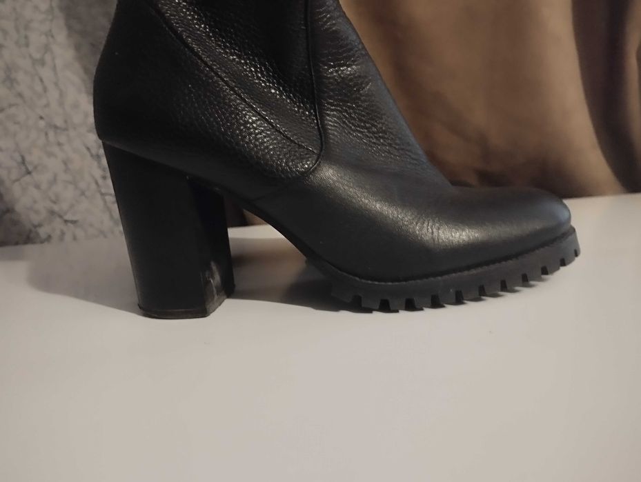 Продаю шкіряні осінні ботфорти