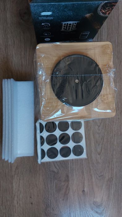 Bambusowy stojak obrotowy na przyprawy 12 słoiczków NOWY NIE ROZPAKOWA