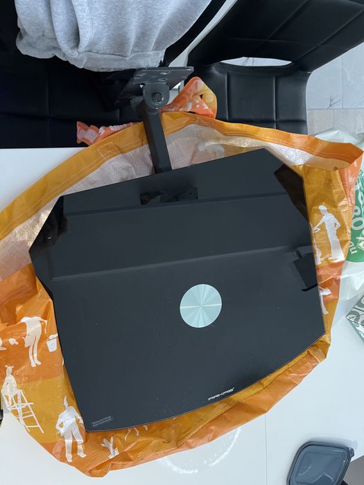 Polka szklana czarna