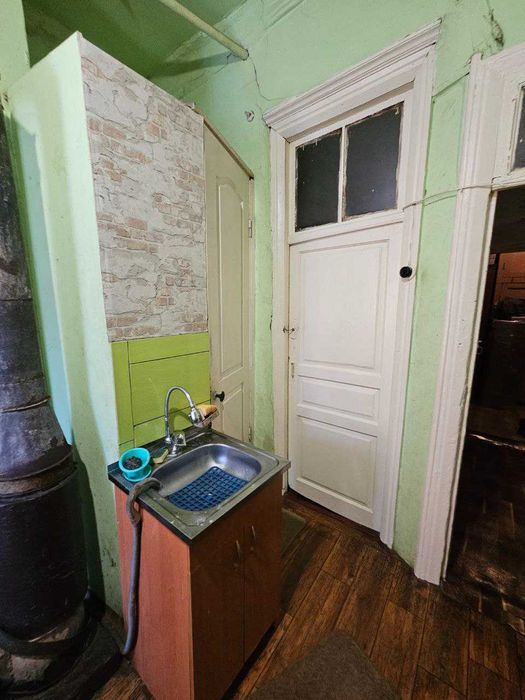 Продам РЕАЛЬНУ квартиру у теплому цегляному будинку Центр міста