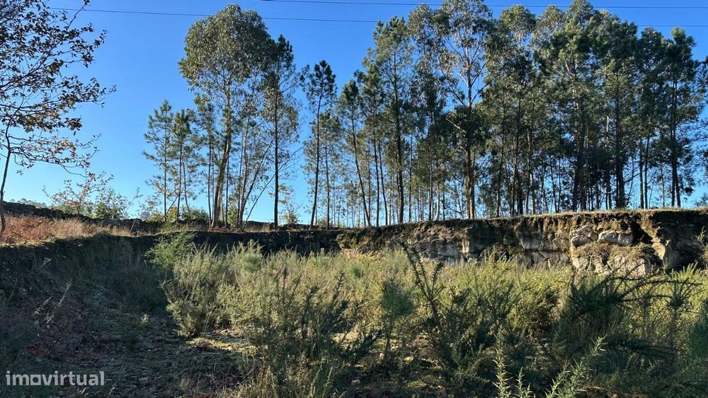 Terreno para construção com 808m2 em Antime — Antime E Silvares (São Clemente), Braga