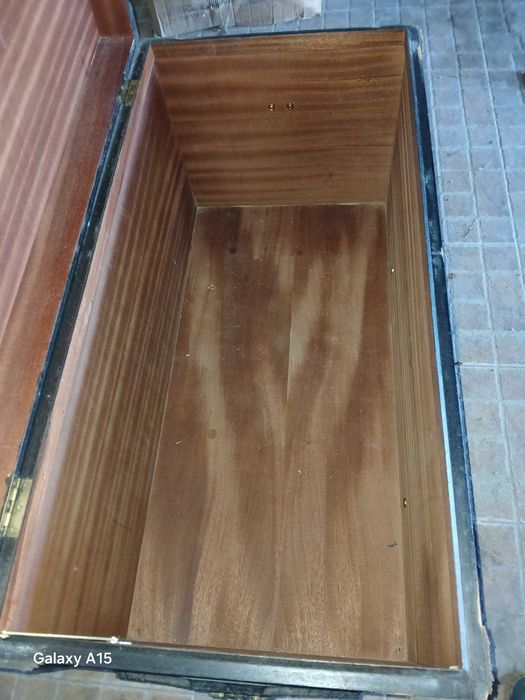 arca antiga para restauro