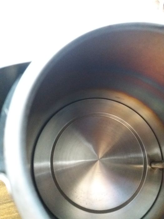 Продам электричний чайник фірми VITEK