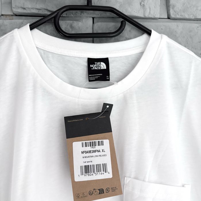 Koszulka t-shirt the north face tnf logo tee biała white pocket never stop exploring gorpcore góry