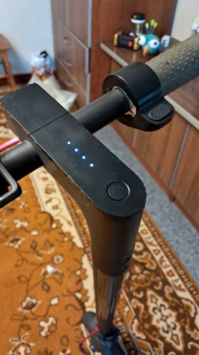 Електросамокат Xiaomi Mi Electric Scooter M365