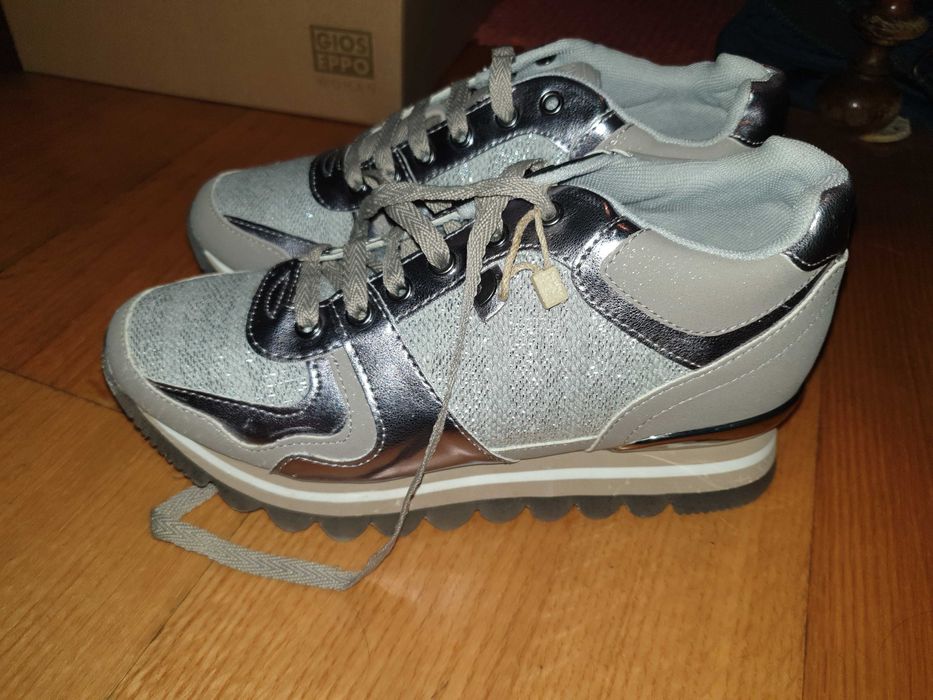 SAPATILHAS Gieppso novas n 36