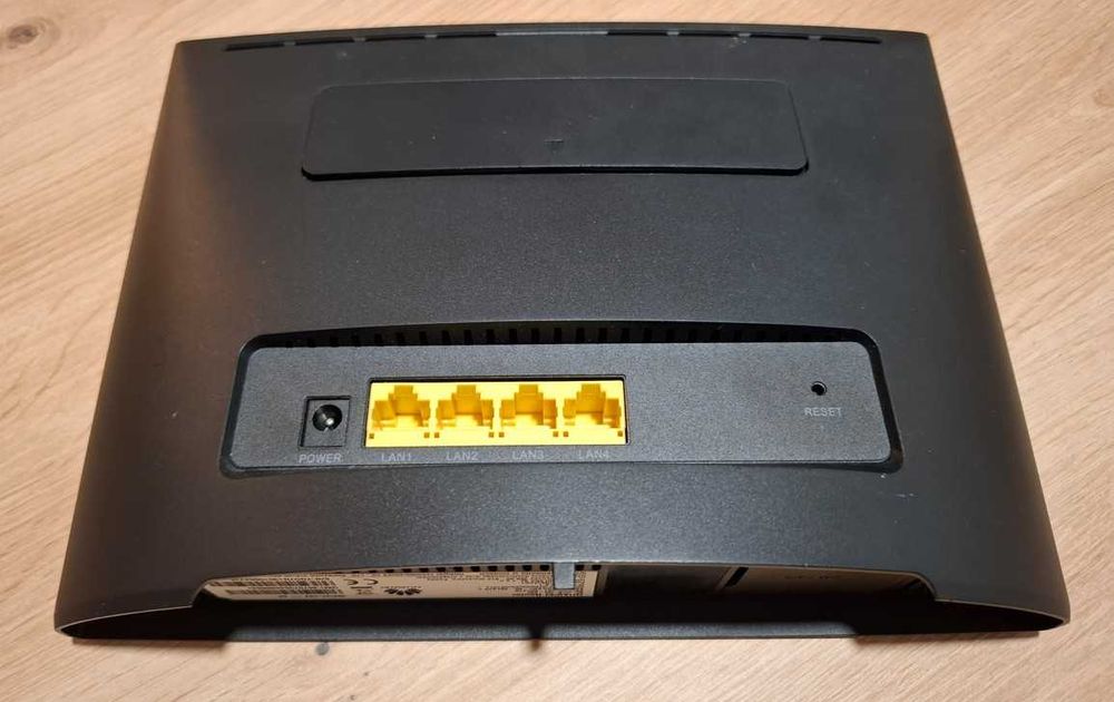 HUAWEI Router B525s-23a + Klawiatura