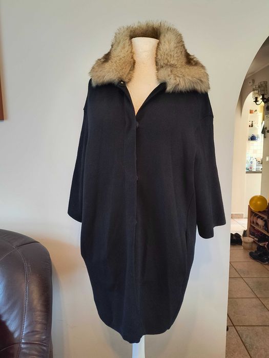 Czarny płaszcz dzianinowy ZARA KNIT z futrzanym kołnierzem M/L / Elegancki kardigan