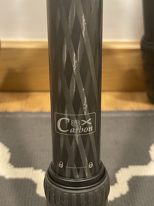 Tripé Benro (Carbono)