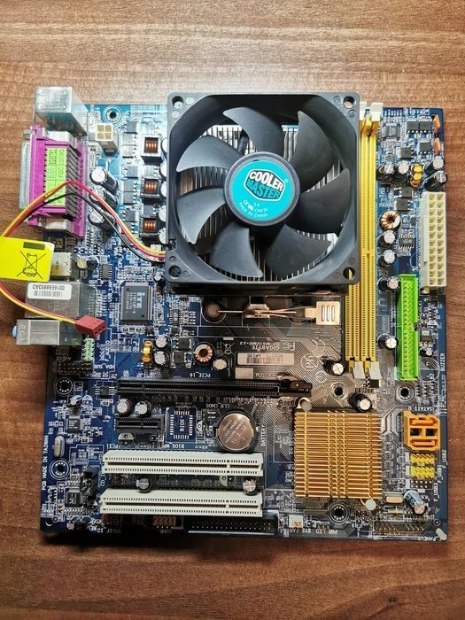 Материнська плата сокет AM2 Gigabyte GA-M61VME-S2 socket AM2+