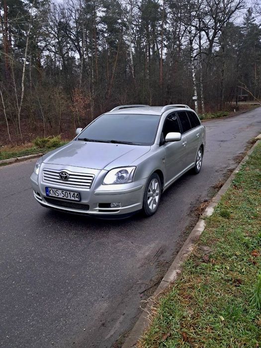 Продам Toyota avensis