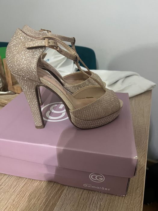 Sapatos de cerimonia n 35