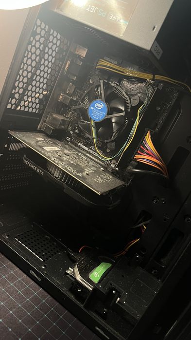 Vendo pc gamer i3-9100f gtx 1050 ti roda gta5,valorant, cs e mine