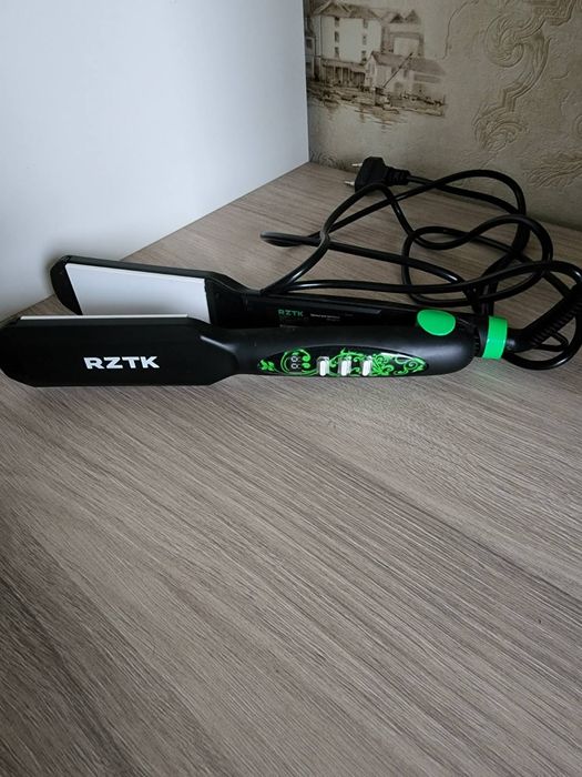 Щипці для волосся, вирівнювач, гофре