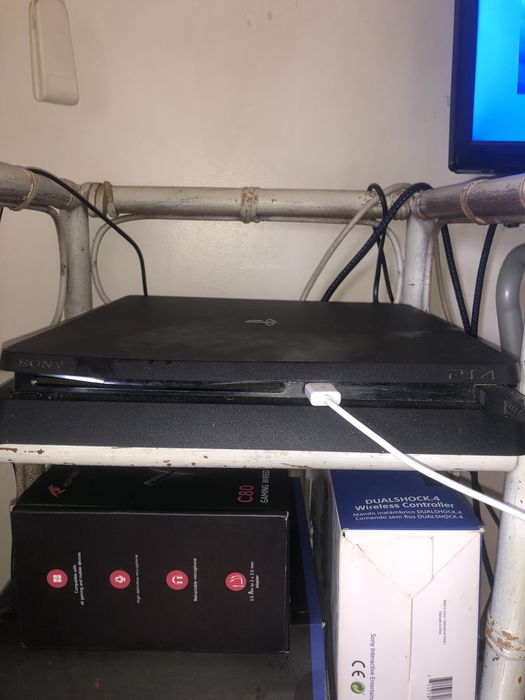 Playstation 4 Slim