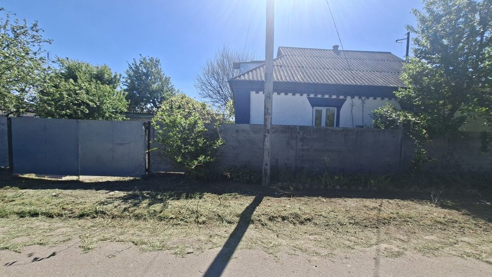 Продається будинок в с.Козин Миронівський р-н