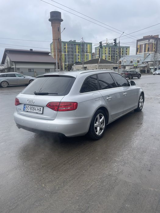 Продам Audi A4 B8 1.8 tfsi