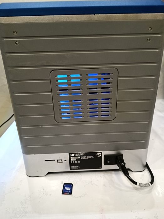 3D принтер Dremel 3D20 Idea Builder