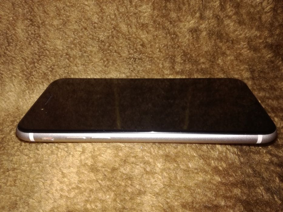 Продам iPhone SE 3 2022 (Neverlock, Оригінал)