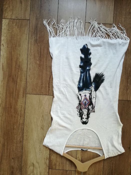 Dłuższa koszulka z frędzlami/boho Motivi