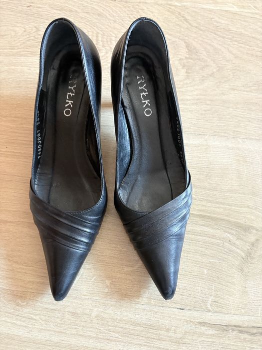 Elegancjie modne szpilki damskie