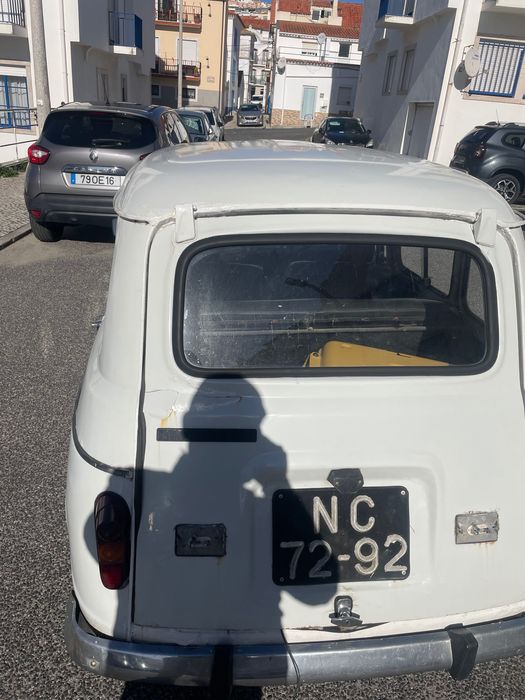 Vendo Renault 4l anda diariamente