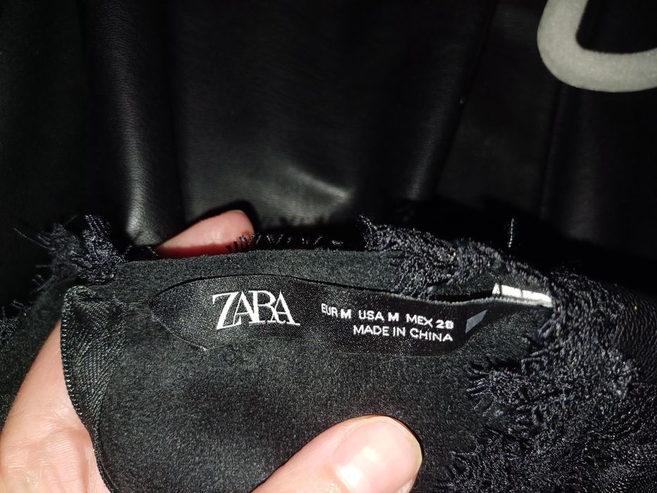 Обалденное кожаное платье zara eur M mex 28