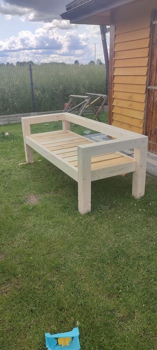 Solidne meble ogrodowe