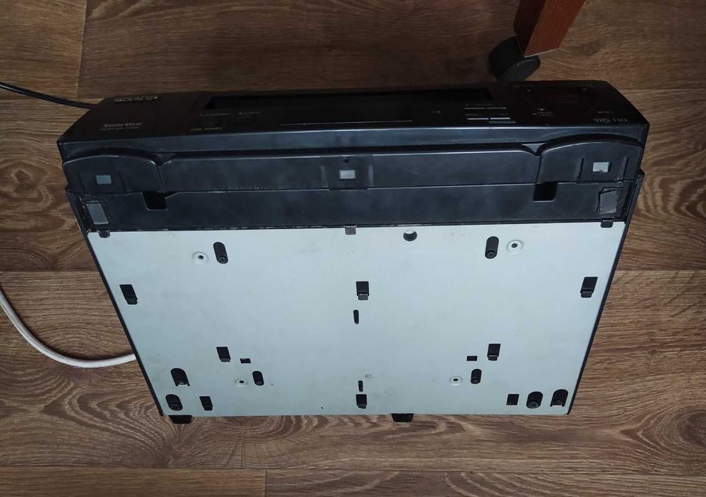 Відеомагнітофон SHARP