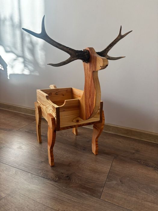 Jeleń donica drewniana