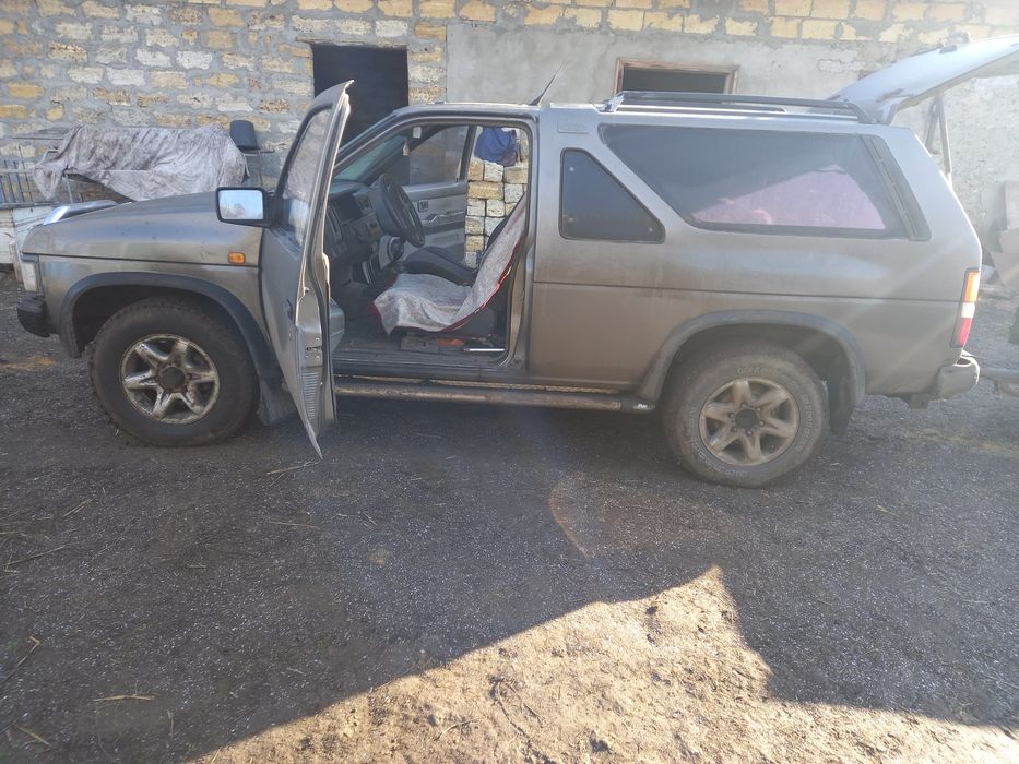 Продам Nissan Terrano