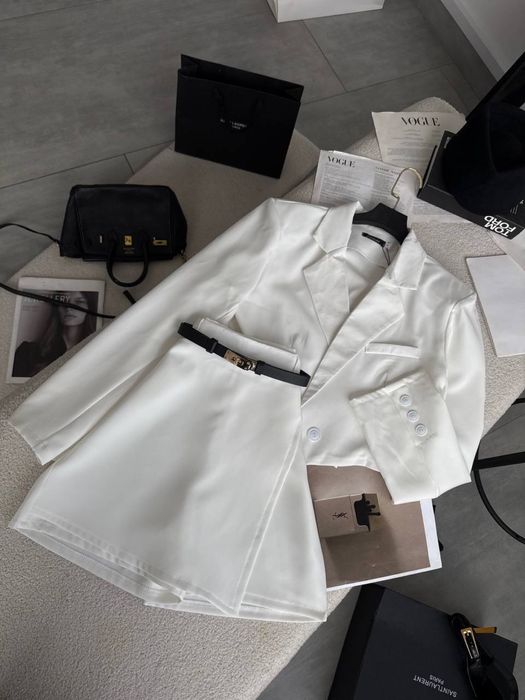 Жіночий Костюм (жакет + спідниця-шорти )