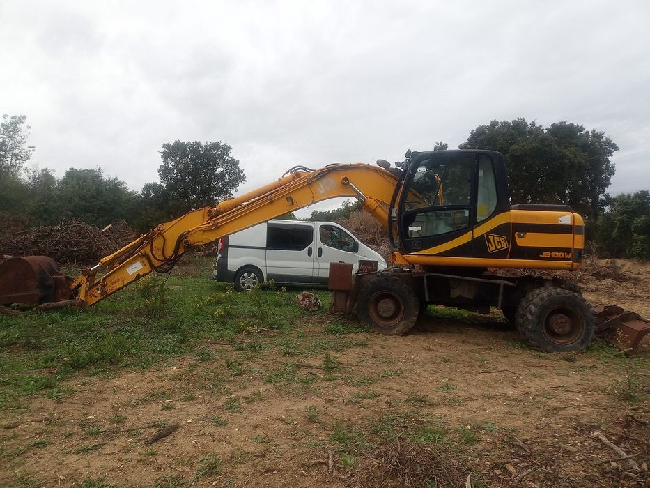 Koparka Kołowa JCB JS 130 w
