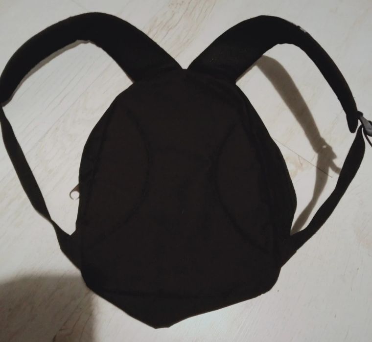 Plecak mały w dobrym stanie