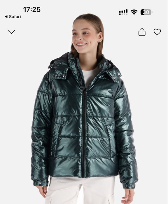 Продам куртку colins