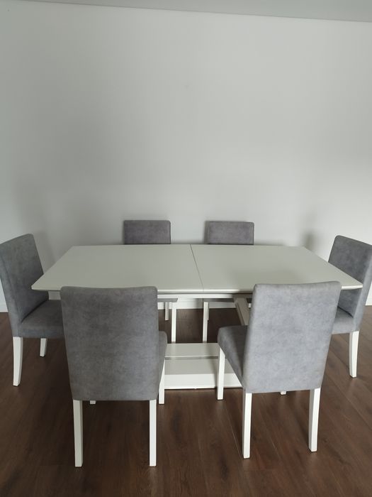 Mesa de Jantar com 6 cadeiras