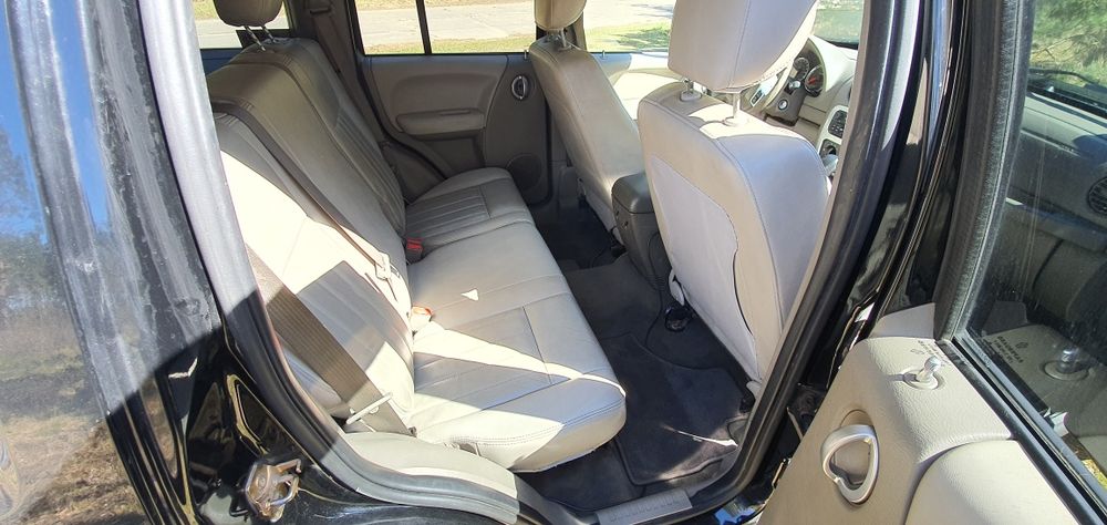 Sprzedam Jeep Liberty 2,8 CRD