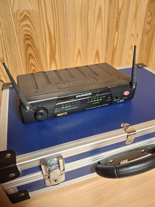 Микрофон / радиосистема для духовых  инструментов Samson