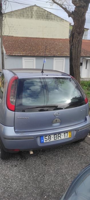 Corsa C 1.7 CDTI Económico — Revisões e Seguro em Dia
