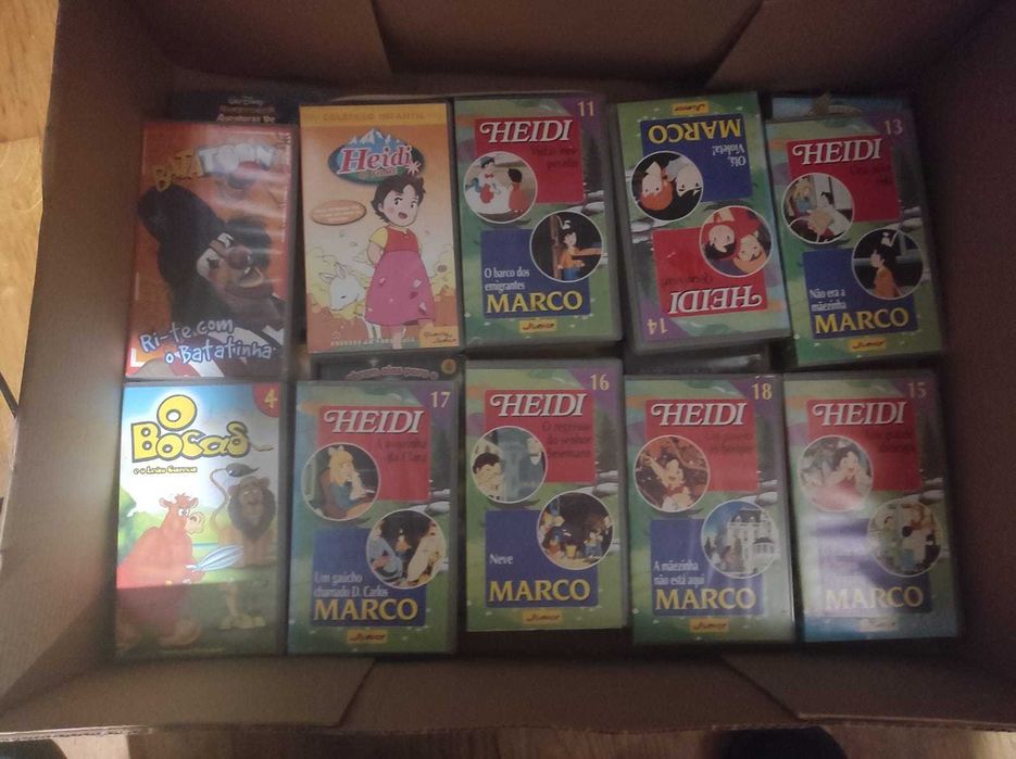 Vendo lote de 40 cassetes VHS infantis